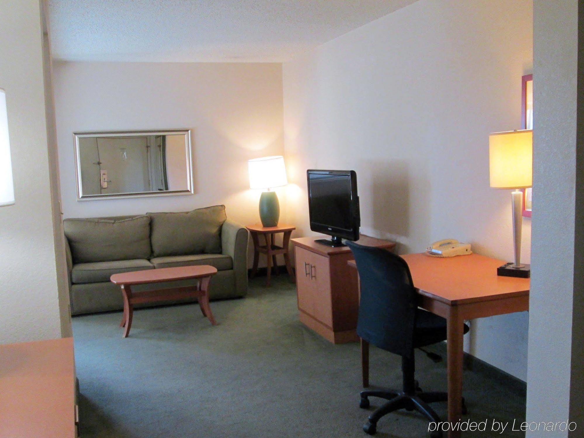 Extended Stay America Suites - Dallas - Plano Parkway - Medical Center Экстерьер фото